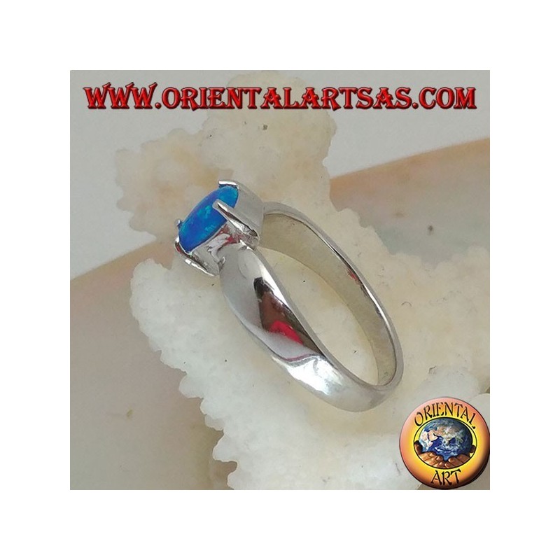 Bague en argent avec ensemble opale bleu ovale et sertissage noeud