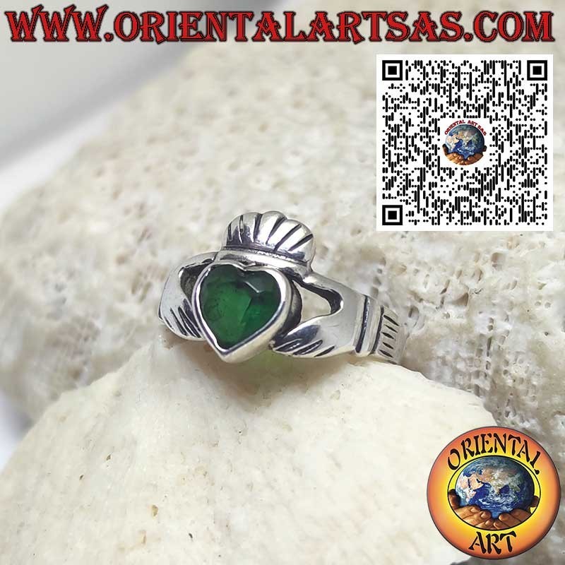 Claddagh-Ring aus Sterlingsilber mit synthetischem Smaragd – Symbol für Liebe