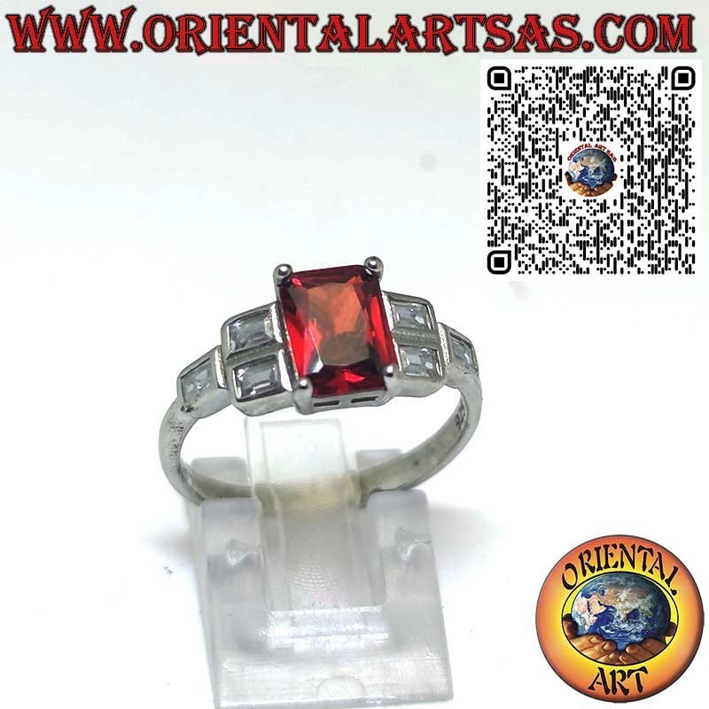 copy of Bague en argent avec grenat naturel suspendu sur un cercle de zircons