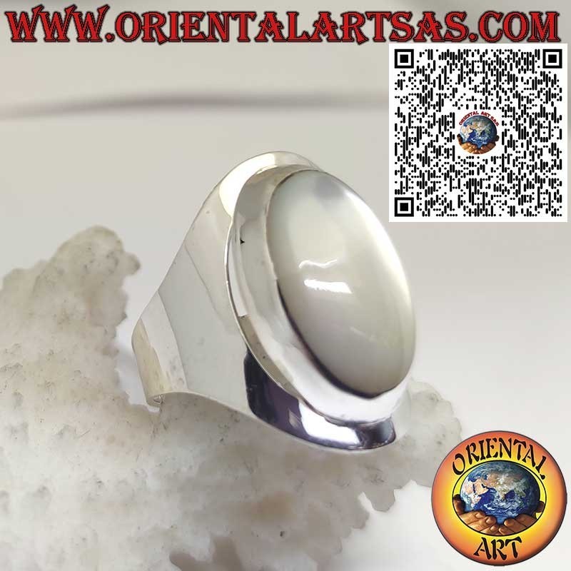 Anello in Argento a Fascia Larga con Madreperla Ovale Cabochon