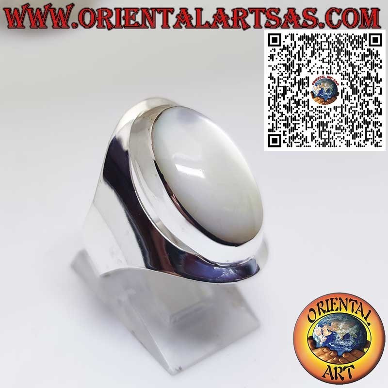Anello in Argento a Fascia Larga con Madreperla Ovale Cabochon