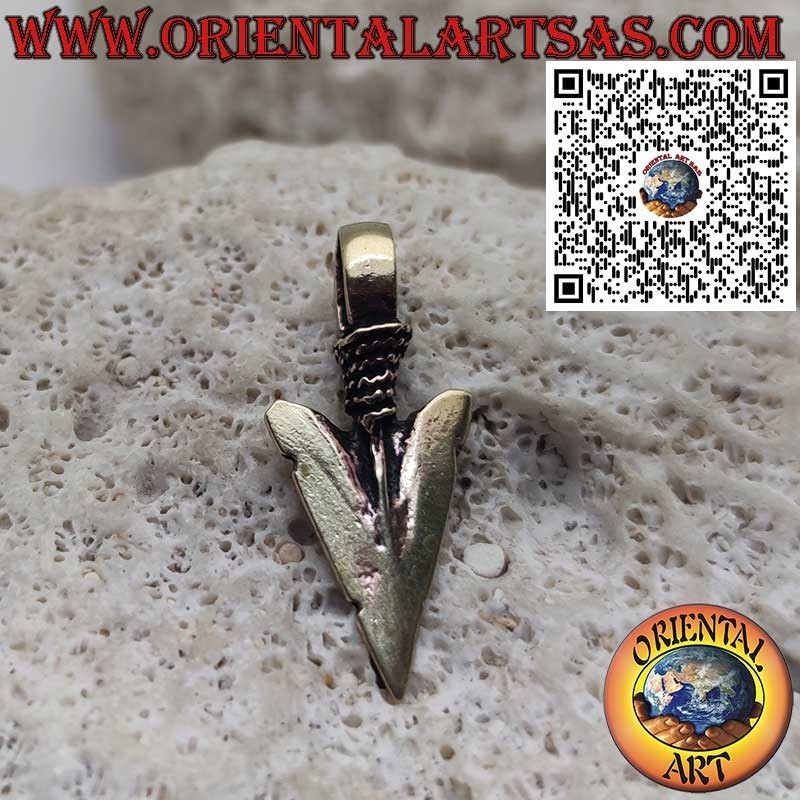 Pendant in Bronze – Native American Arrowhead