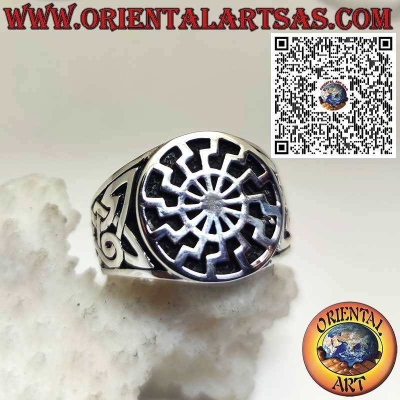 Silver Ring with Black Sun and Celtic Knots on Both Sides