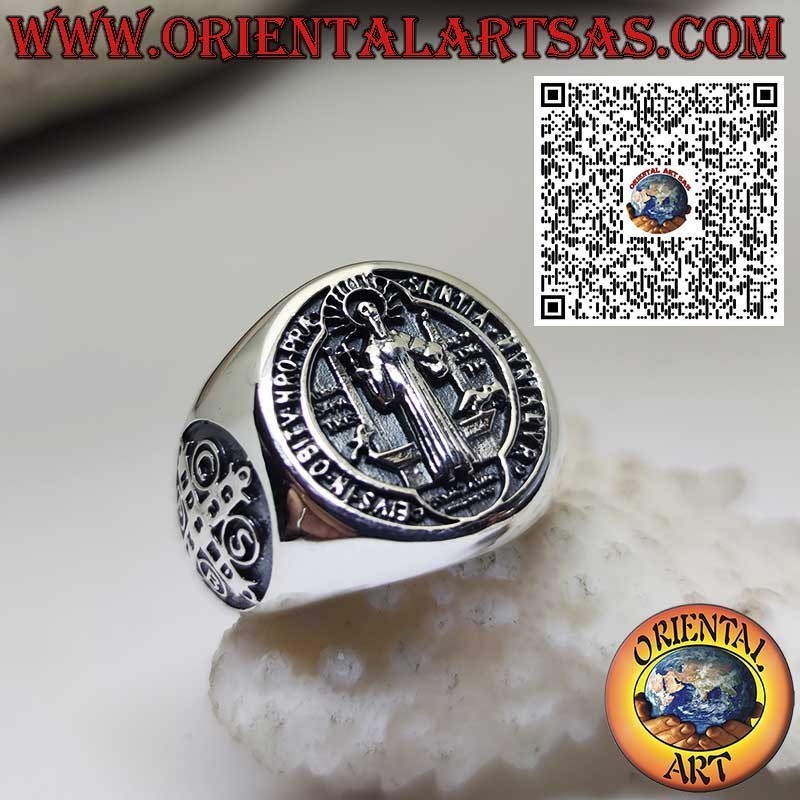 Anillo de plata de ley 925 con Sello de San Benito y cruz lateral – Joya religiosa y amuleto de protección