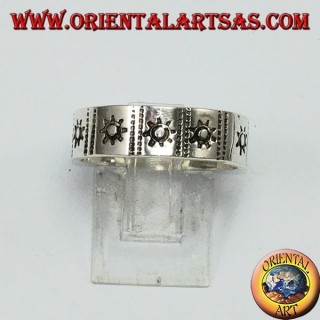 Anello fedina in argento con sole intarsiato