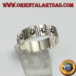 registro de anillo de plata, con incrustaciones de sol