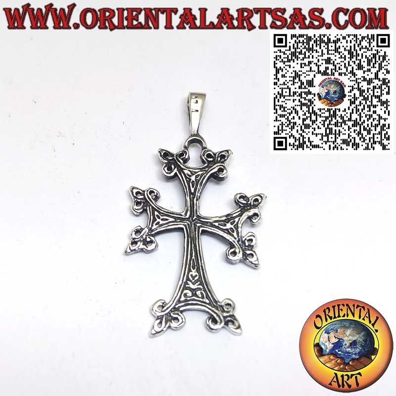 Silver Pendant with Armenian Cross – Symbol of Faith and Tradition