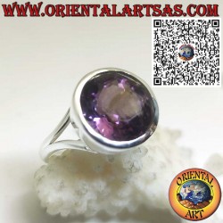 Anello in Argento con Ametista Naturale Tonda – Incastonata con Bordo Liscio Alto