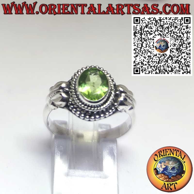 Silver Ring with Natural Peridot Surrounded by Beads – Elegance and Energy