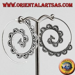 Ohrringe aus Silber, Spirale dekoriert