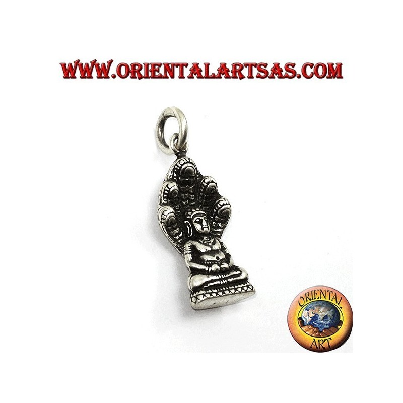 Ciondolo in argento Buddha nella posizione del Dhyana Mudra protetto dal cobra