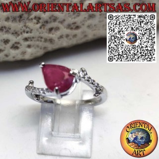 Anello in Argento 925 con Rubino Naturale a Goccia e Zirconi Asimmetrico