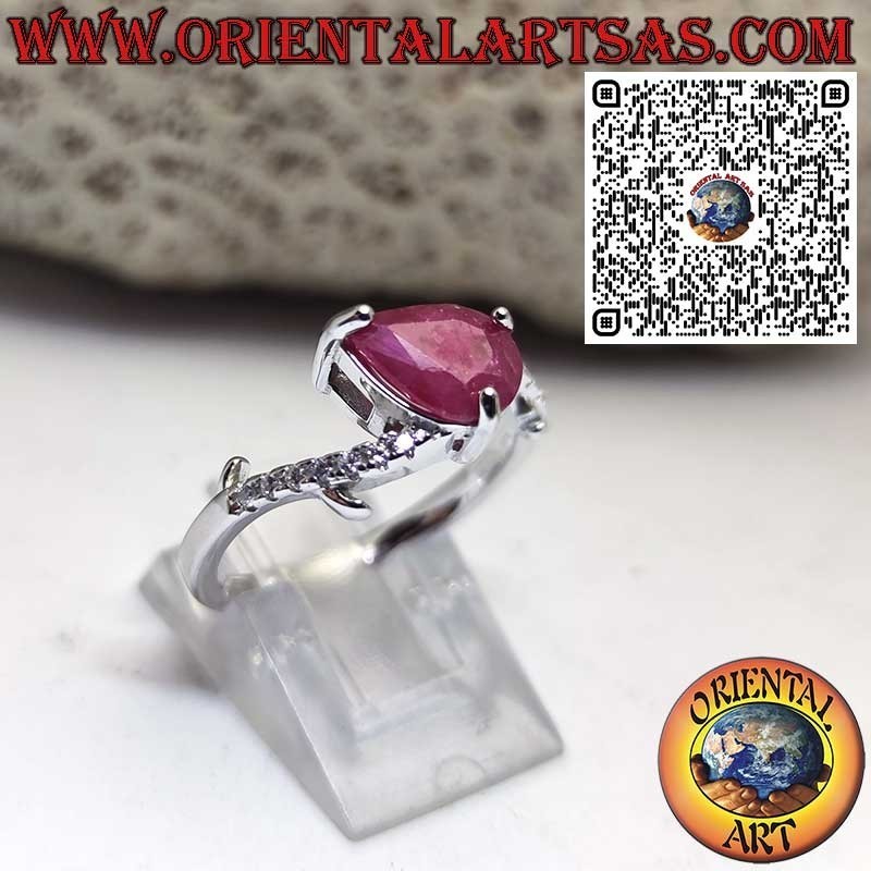 Anello in Argento 925 con Rubino Naturale a Goccia e Zirconi Asimmetrico