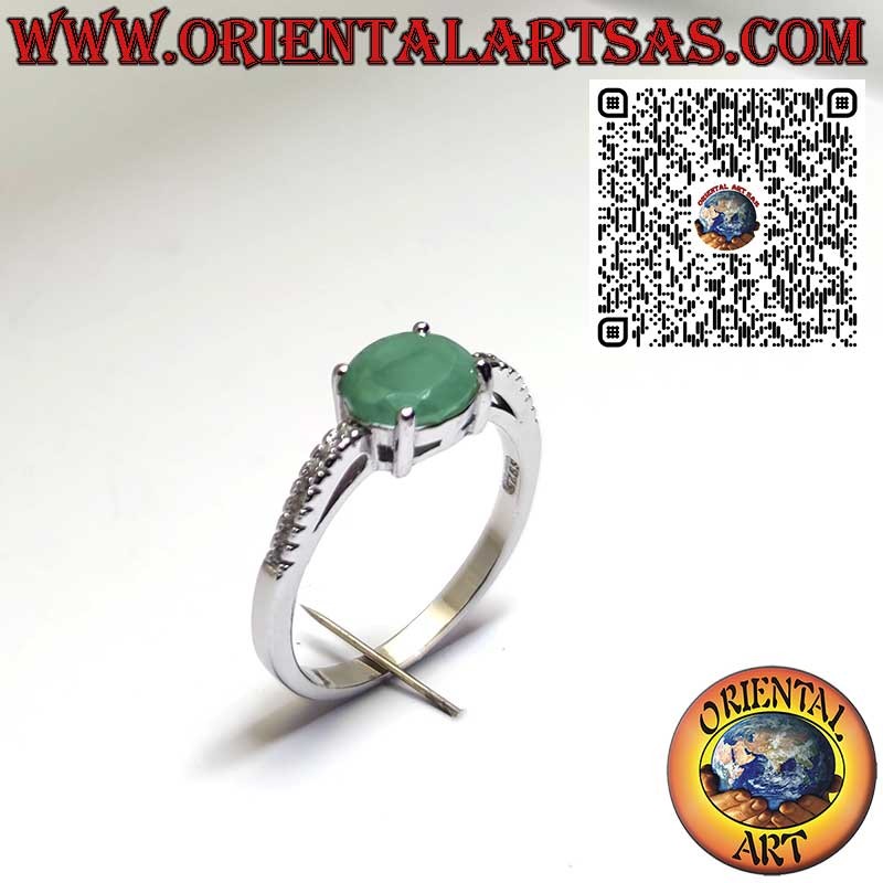 Timeless elegance: Sterling Silver Ring with Natural Emerald and Zirconia, a symbol of love and rebirth.