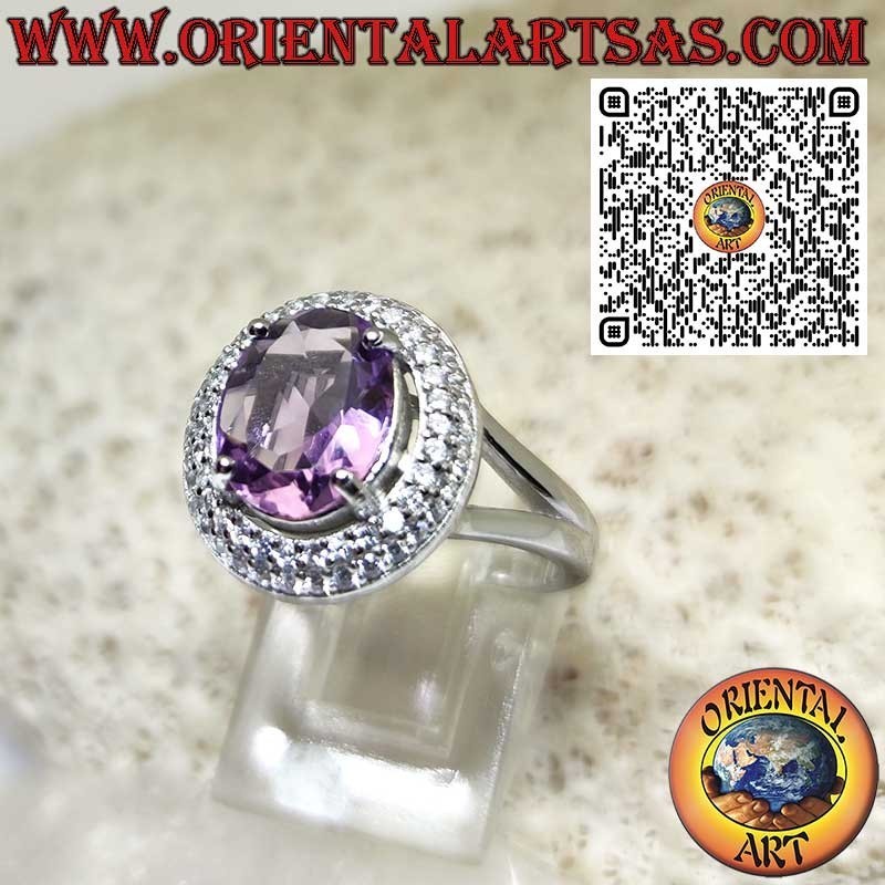 Bague en argent 925‰ avec améthyste ovale naturelle et double rang de zirconias ronds