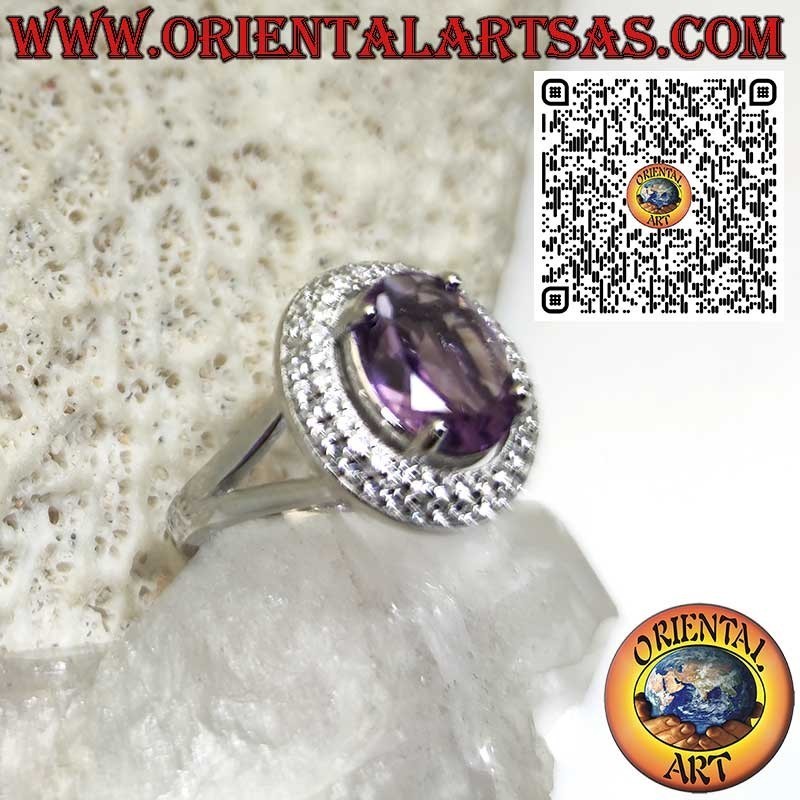 Bague en argent 925‰ avec améthyste ovale naturelle et double rang de zirconias ronds