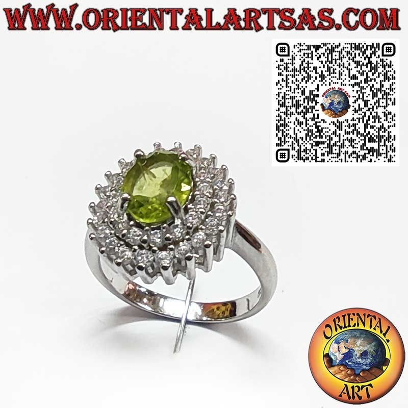 Anillo de Plata 925 con Peridoto Natural Ovalado Rodeado de Doble Fila de Circonitas