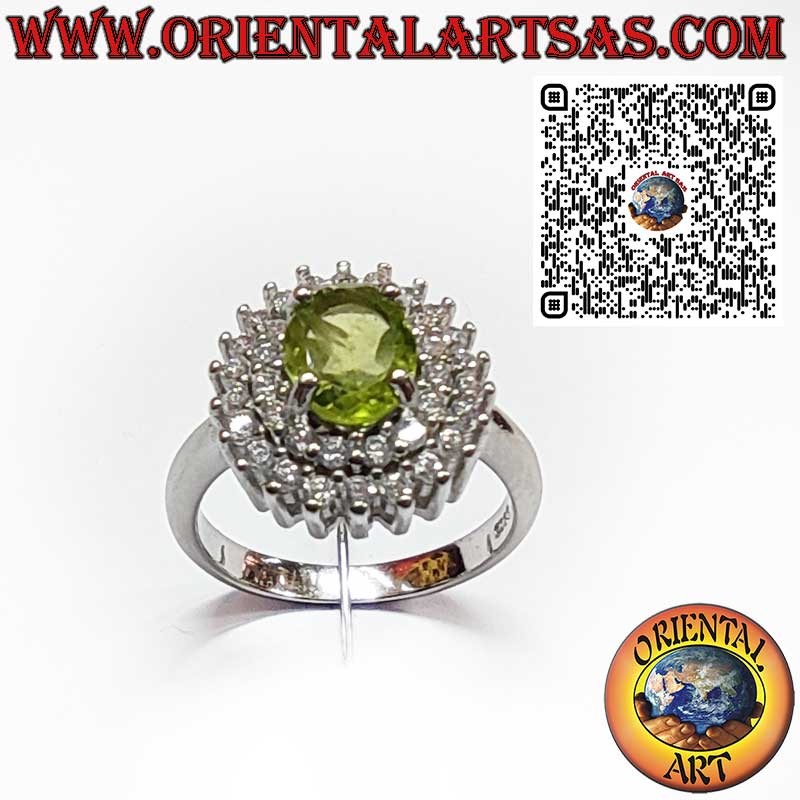 Sterling Silver 925 Ring with Natural Peridot: green light of harmony and renewal.