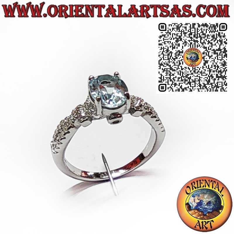 Anello in Argento 925 con Topazio Blu Ovale e Zirconi Laterali