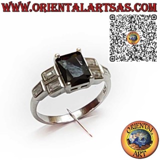 Anillo de Plata 925 con Espinela Negra y Circonitas – Elegancia y misterio en cada detalle.