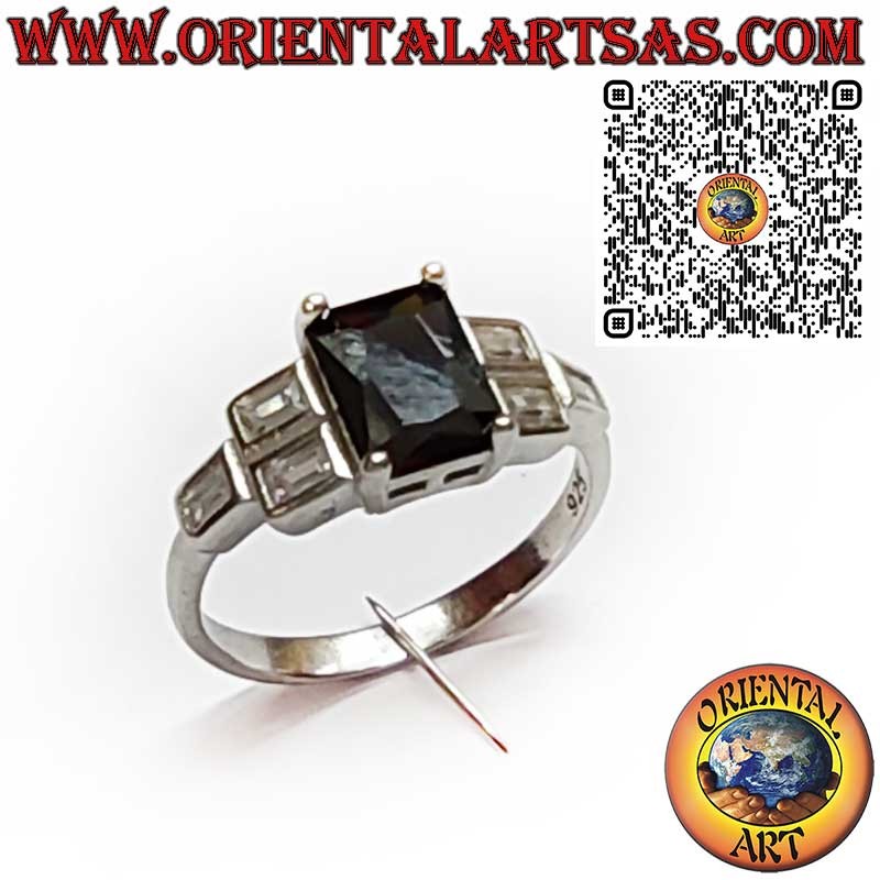 925 Silver Ring with Black Spinel and Zircons – Elegance and mystery in every detail.