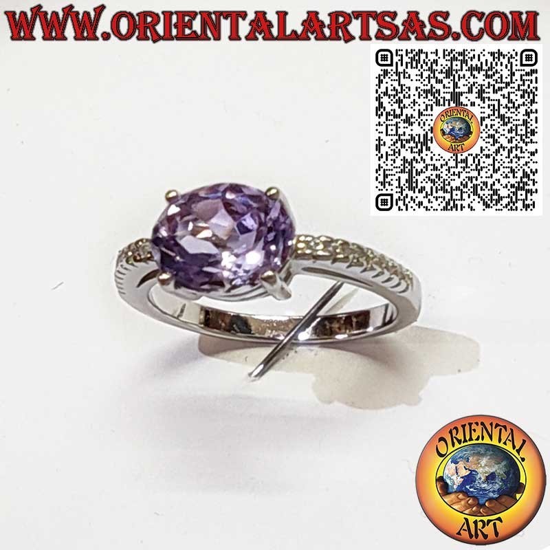Anillo de Plata 925 con Amatista Natural Ovalada – Montura Elegante y Circonitas Laterales