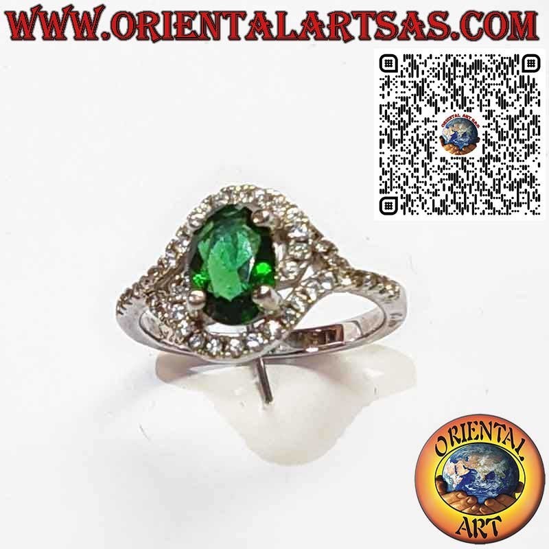 Anillo de Plata 925 con Esmeralda Ovalada y Circonitas Asimétricas
