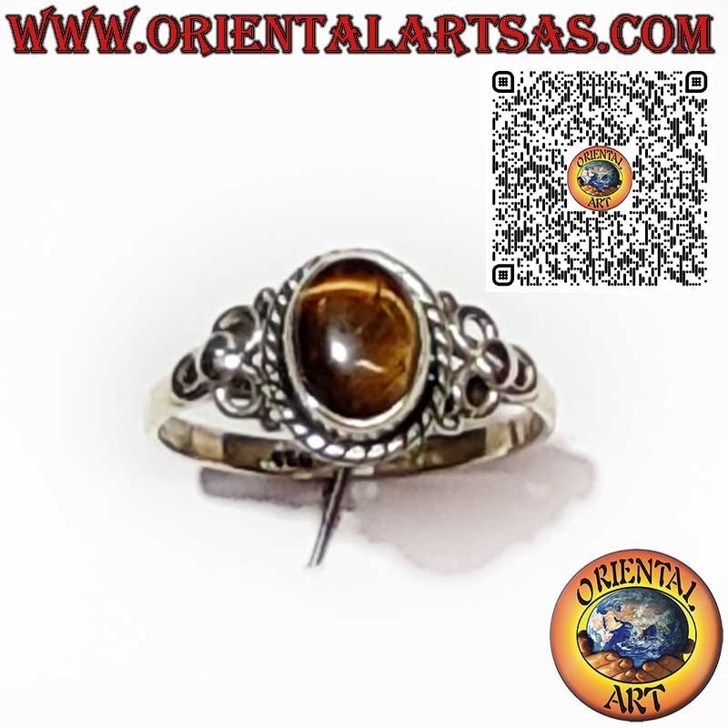 Anillo de Plata 925 con Ojo de Tigre Ovalado, Trenza y Decoración Lateral de Tres Círculos