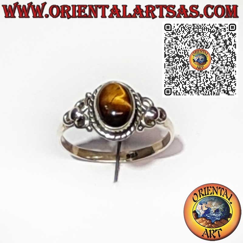 Anillo de Plata 925 con Ojo de Tigre Ovalado, Trenza y Decoración Lateral de Tres Círculos