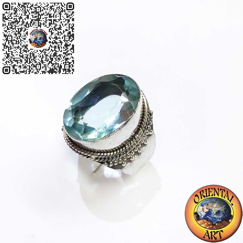 Anillo de Plata 925 Ancho con Topacio Azul Ovalado y Borde de Esferas