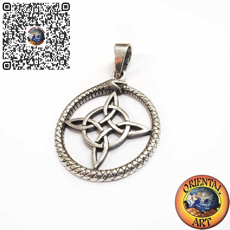 Colgante de Plata Nudo de Bruja en el Uroboro