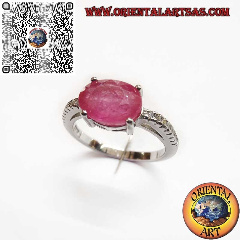Anello in Argento 925 con Rubino Naturale Ovale – Montatura Trasversale e Zirconi Laterali