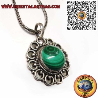 Malaquita & Plata.
Energía, estilo y artesanía en un solo colgante.