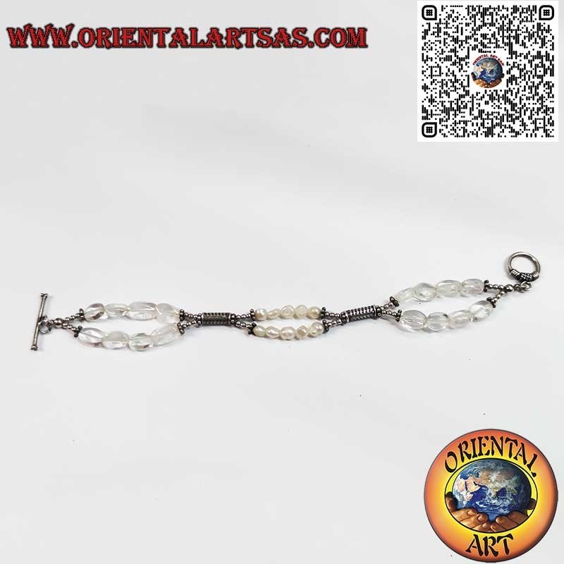 Pulsera Artesanal de Plata con Perlas de Río y Cristal de Roca
