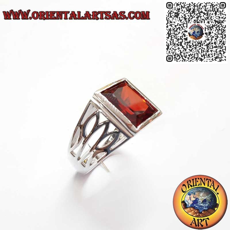 Anillo para Hombre en Plata 925 con Granate – Diseño Artesanal y Elegante