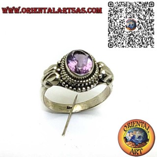Ring aus 925er Silber mit Facettiertem Ovalem Natur-Amethyst und Geflochtenem Rand