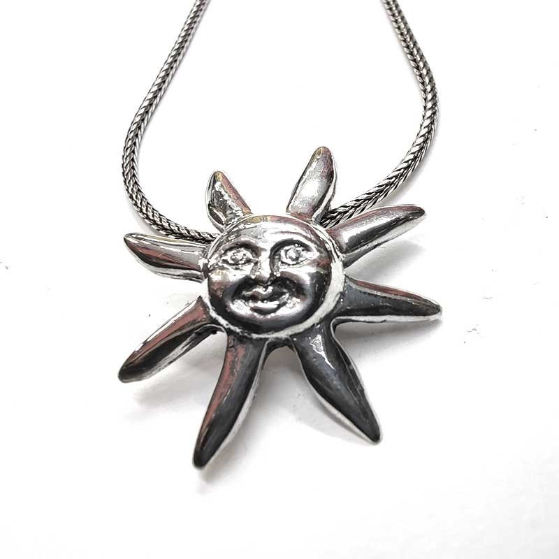 Ciondolo Sole Viso Argento 925 Liscio - Energia e Gioia