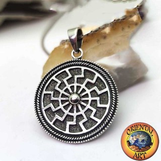 Pendentif Grande Roue Solaire Incrustée en Argent 925 - Symbole Cosmique