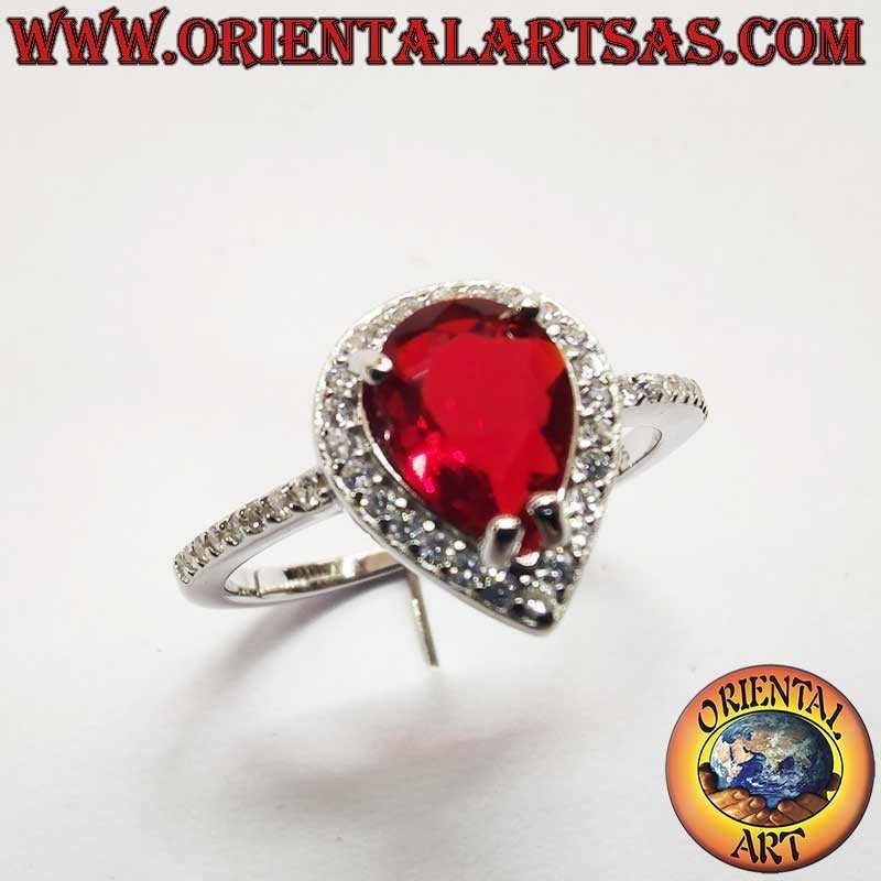 Anillo de plata 925 con granate natural en forma de gota y circonitas