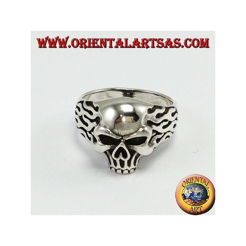 Silver ring, Skull with fire