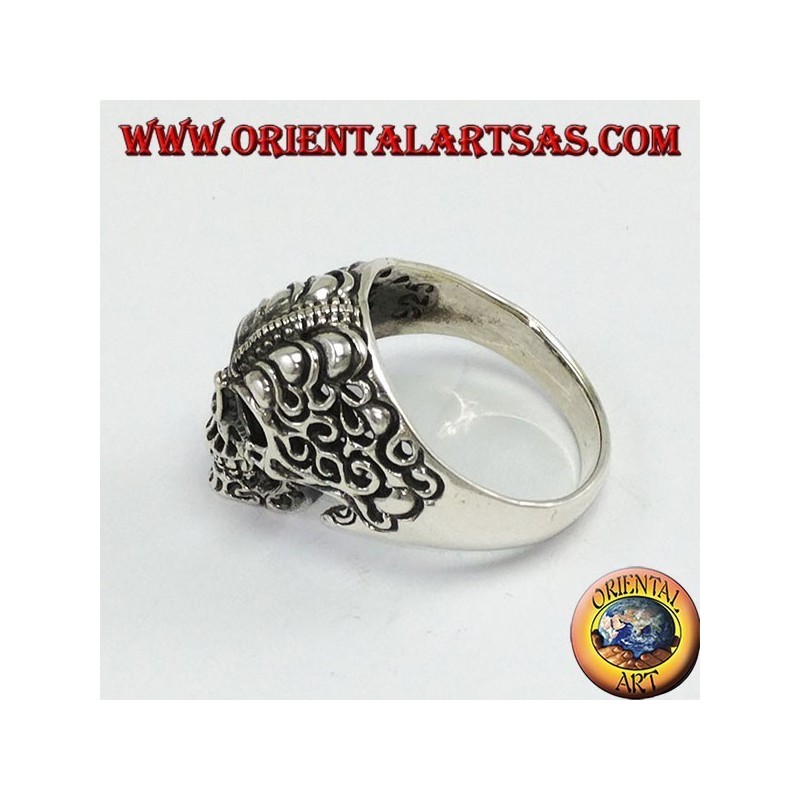 Bague en argent, crâne tribal