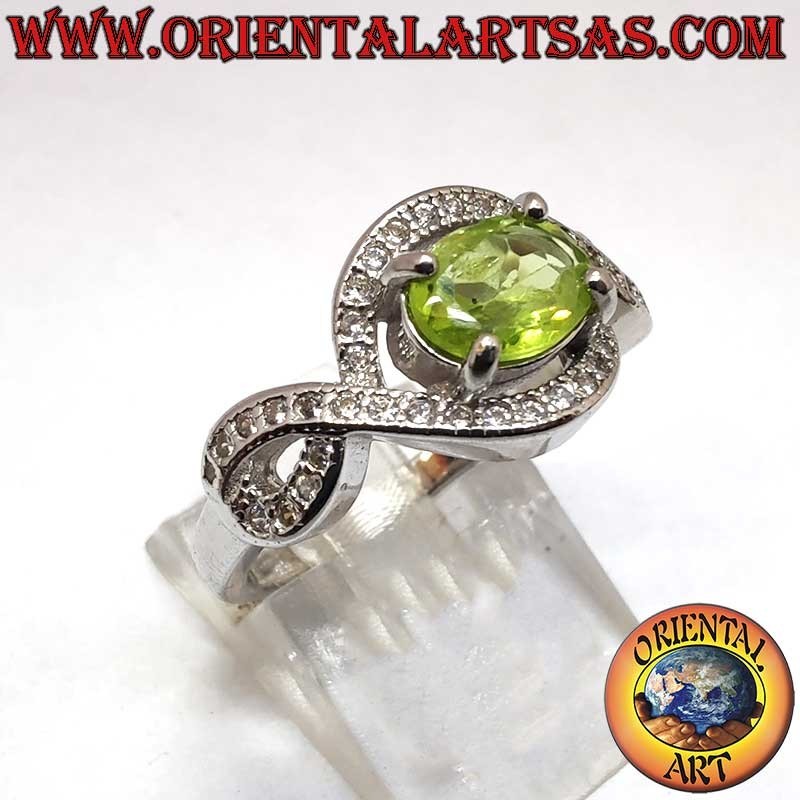 Natürlicher Ovaler Peridot Unendlichkeitsknoten Ring 925 Silber | Oriental Art