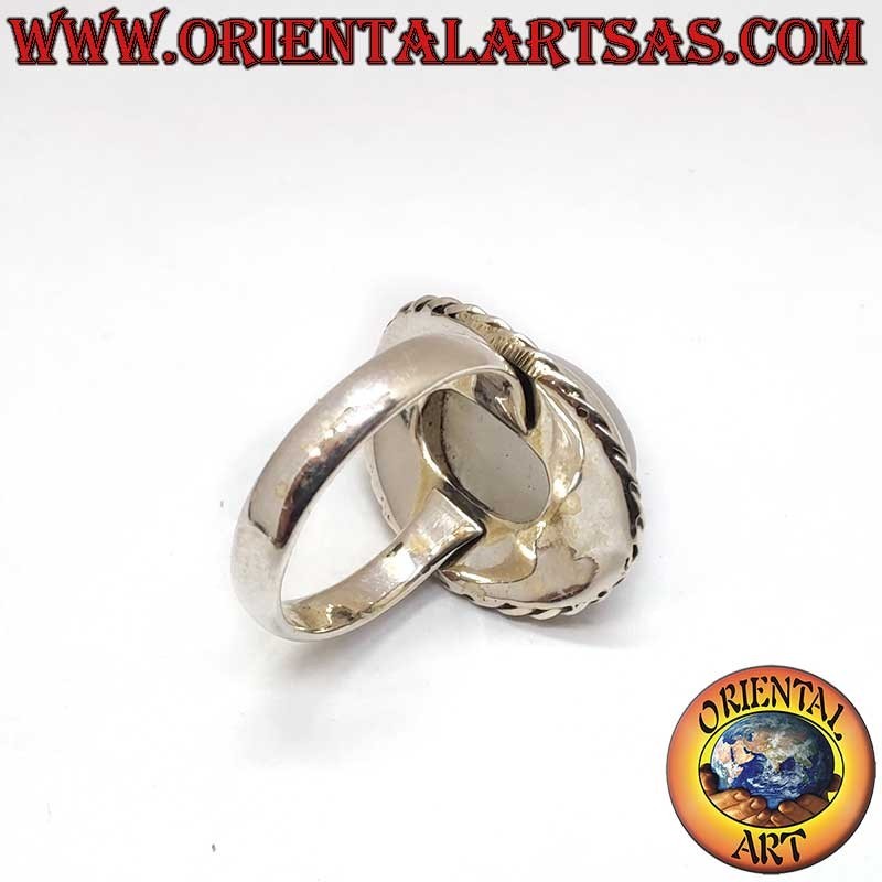 Enchanting silver ring with oval rainbow moonstone surrounded by a braid. Symbol of intuition and serenity. Frame 22x17mm, weigh