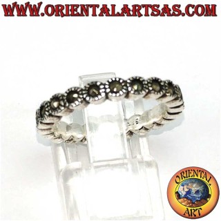 Solid 925‰ silver band ring – Individually hand-set marcasites – Band width 3 mm