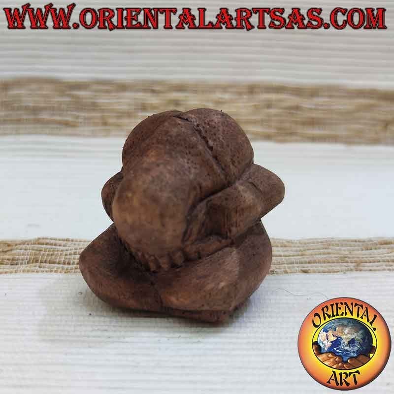 Statua Yogiman (Orang Malu) in legno di Suar. Buddha Piangente. Fatto a mano, pezzo unico. 5x5x5 cm, 20 gr. Tiene lontano ogni m