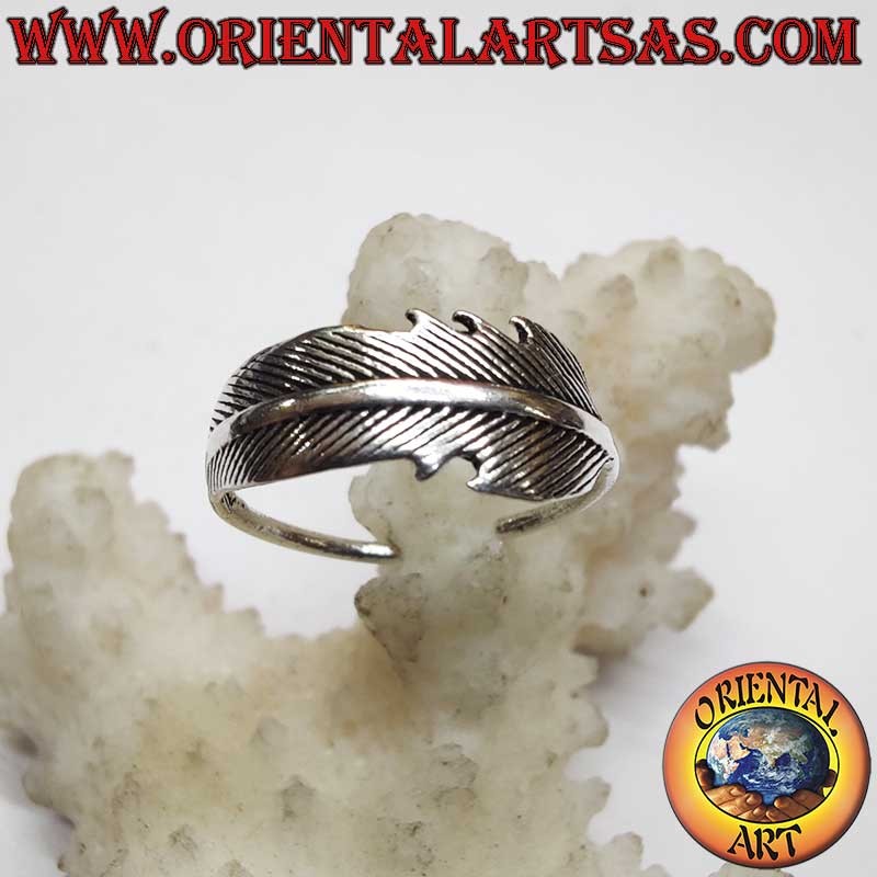 Adjustable 925 silver ring – Hand-chiseled feather – For finger, toe or midi ring – Height 6 mm