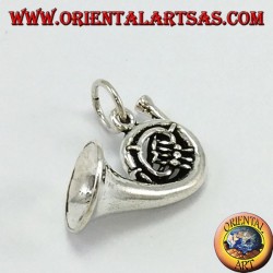 Colgante de plata, Trompeta
