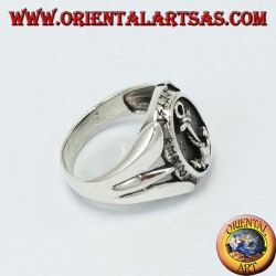 Bague en argent avec ancrages