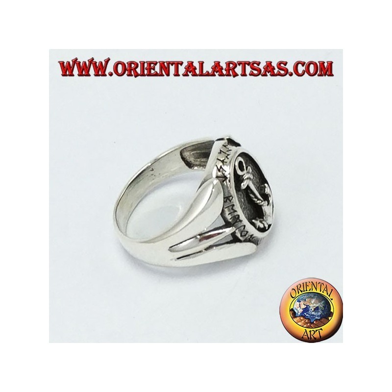 Bague en argent avec ancrages