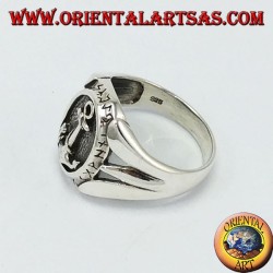 Bague en argent avec ancrages